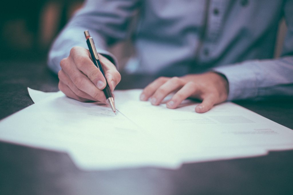 Consulta Gratuita con los Mejores Abogados Para Proceso de una Demanda por Lesiones en un Accidente, Responsable de Accidente y Lesiones Cercas de Mí en Los Angeles, CAlifornia